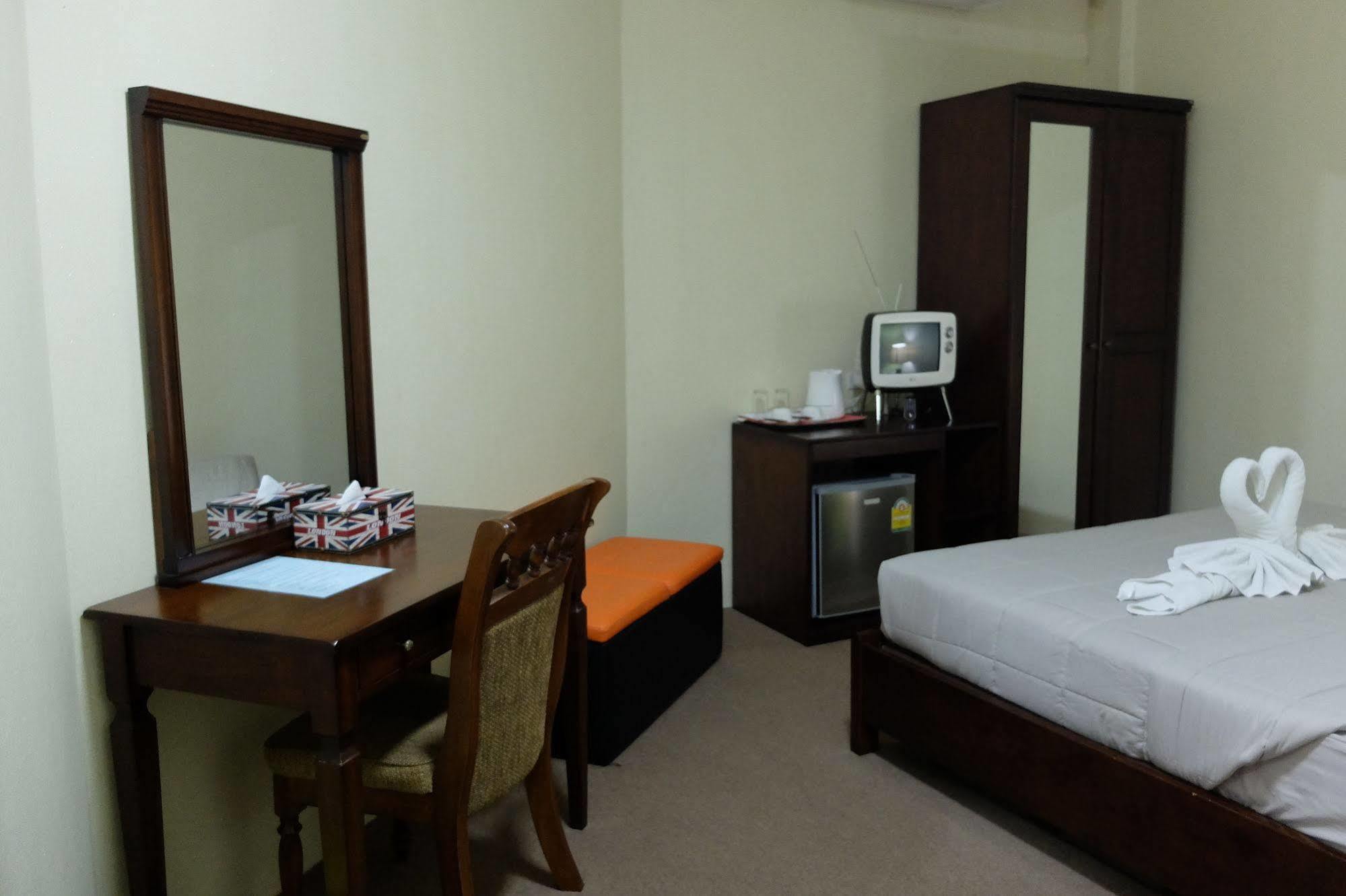 Tawanwarn Hotel Krabi Ngoại thất bức ảnh